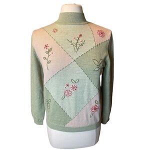 Alfred Dunner PETITE Pink and Green Sweater Embroidered Flowers Medium
